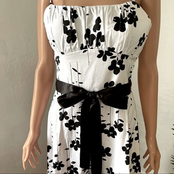 A.P.N.Y White Black Floral Summer Dress Sz 10 - Picture 5 of 13